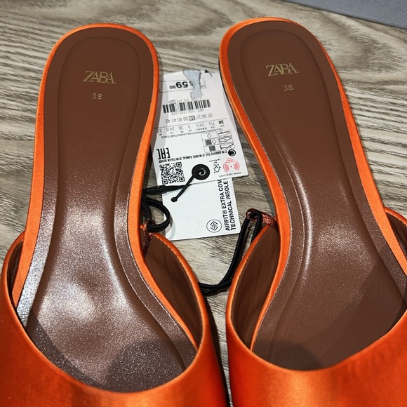 Satin like orange kitten heel sandals new - Picture 3 of 6